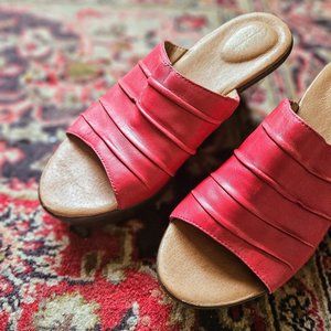 Red Leather Wedges / Clarks Artisan